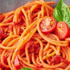Receta para hacer espagueti con tomate