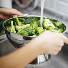 fácil receta de ensalada de brocoli con tocineta