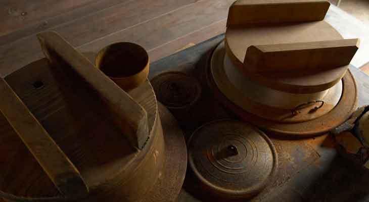 Durante siglos, los japoneses usaron los mushikamados en sus cocinas para la preparación de arroz.