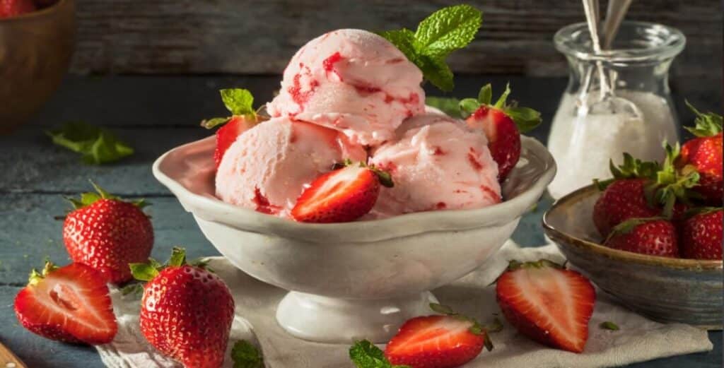 Helado de Fresa Casero | Sin Máquina | Receta Deliciosa
